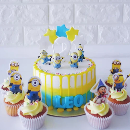 Designer Cake- Minions Party Cake